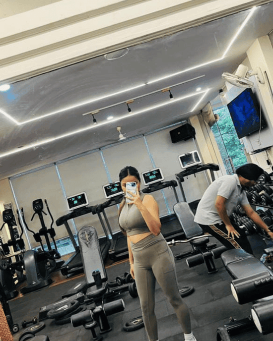 Neha Sharma Review